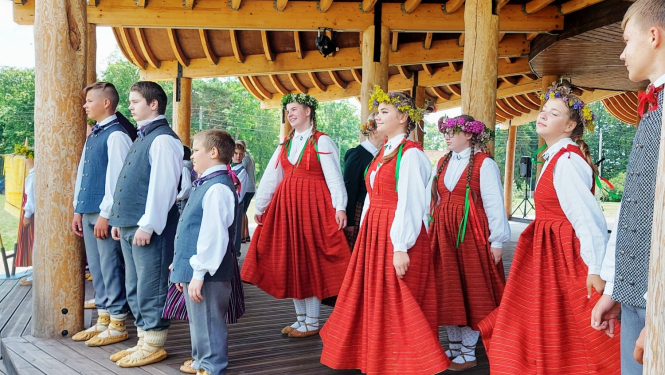 Bērnu tautas deju kolektīvs