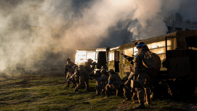 Militāristi mācībās