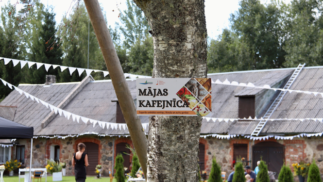 Mājas kafejnīcu dienu zīme