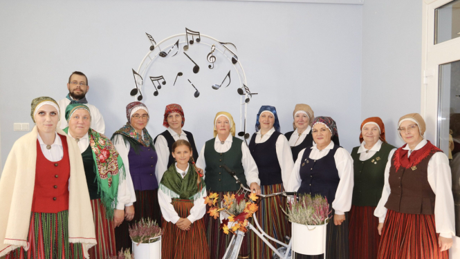 Folkloras kopa “Pūnika”