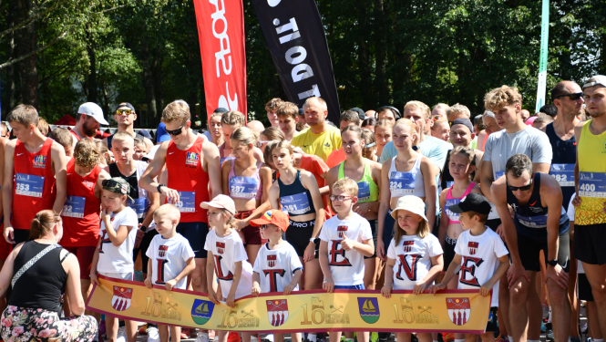 Visi gatavojas lielajam skrējienam