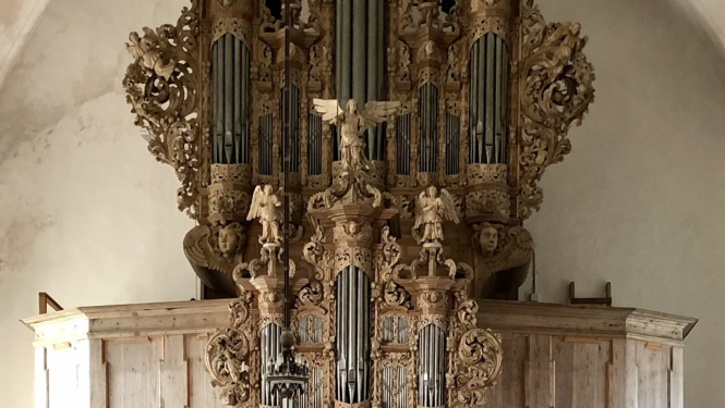 Ugāles luterāņu baznīcas ērģeles