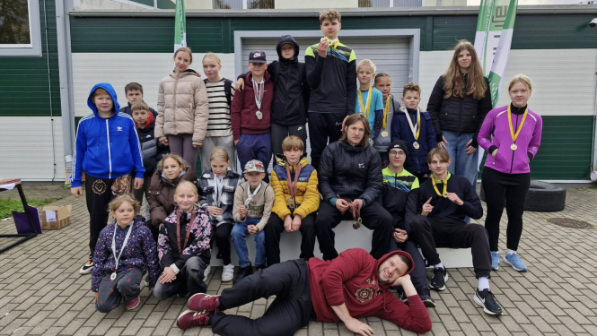 Ugālē notika rudens pārbaudes sacensības mešanas disciplīnās