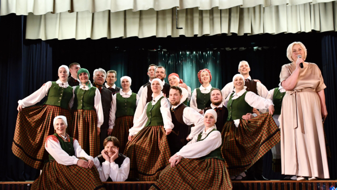 Vidējās paaudzes deju kolektīvs ’’Ance’’