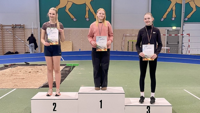 Sportisti ar diplomiem