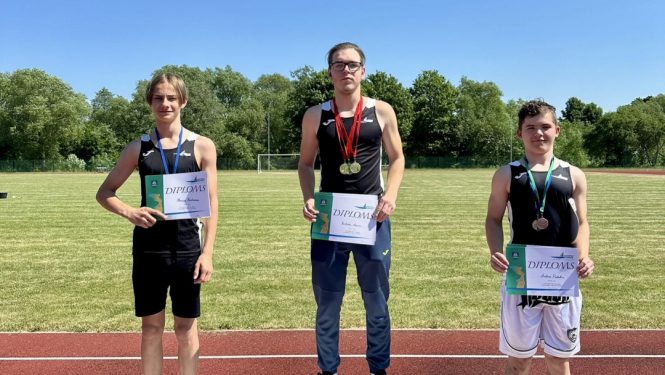 Sportisti ar diplomiem