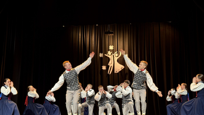 Dejo bērnu deju kolektīvs