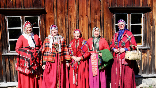 Etnogrāfiskais ansamblis “Maģie suiti”