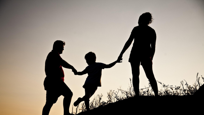 Sociālais dienests aicina pusaudžu vecākus uz apmācību programmu “Ceļvedis, audzinot pusaudzi”