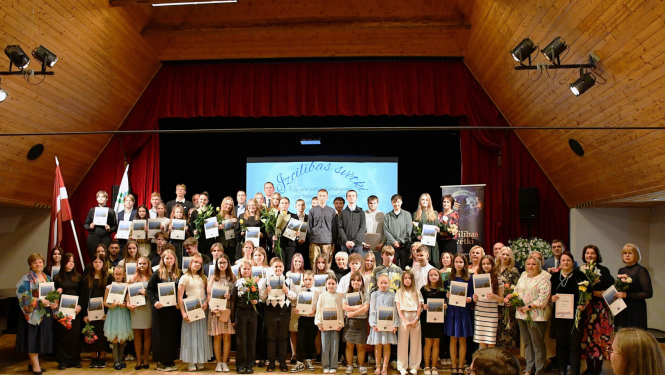 Apbalvojamo kopbilde