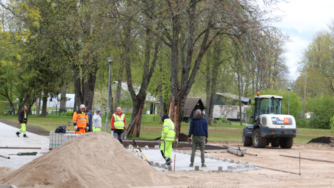 Piltenē notiek remontdarbi