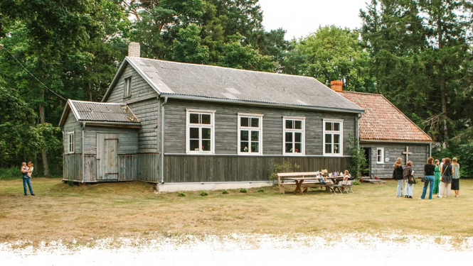 Sestdien, 2025. gada 13. septembrī, plkst. 15.00 Užavas pagastā, Ventspils novadā, Sārnates baptistu baznīcā notiks īpašs svētbrīdis par godu Latvijas karoga iesvētīšanai.