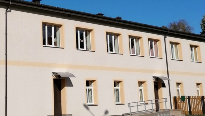 Užavas bibliotēkas ēka