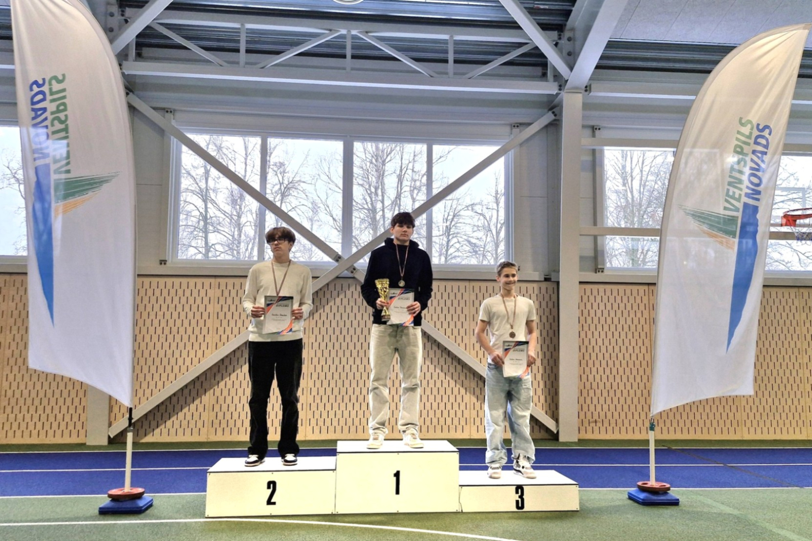 60 m skrējiena zēnu pjedestāls