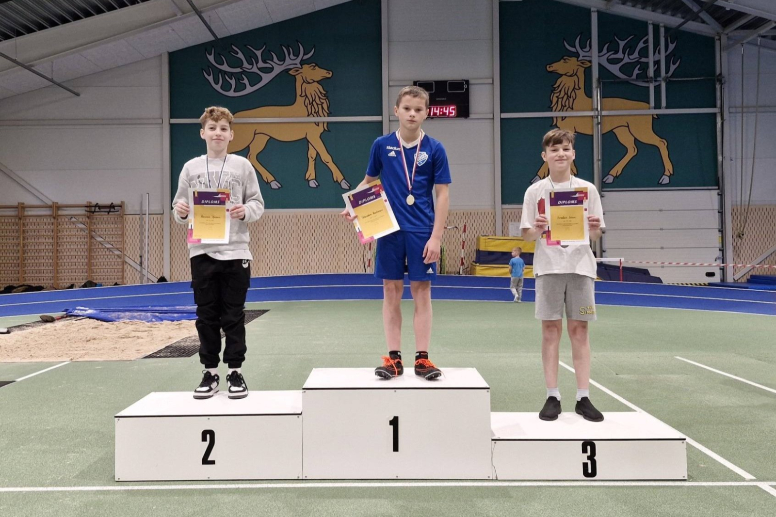 60 metru barjerskrējiena U12 zēnu pjedestāls