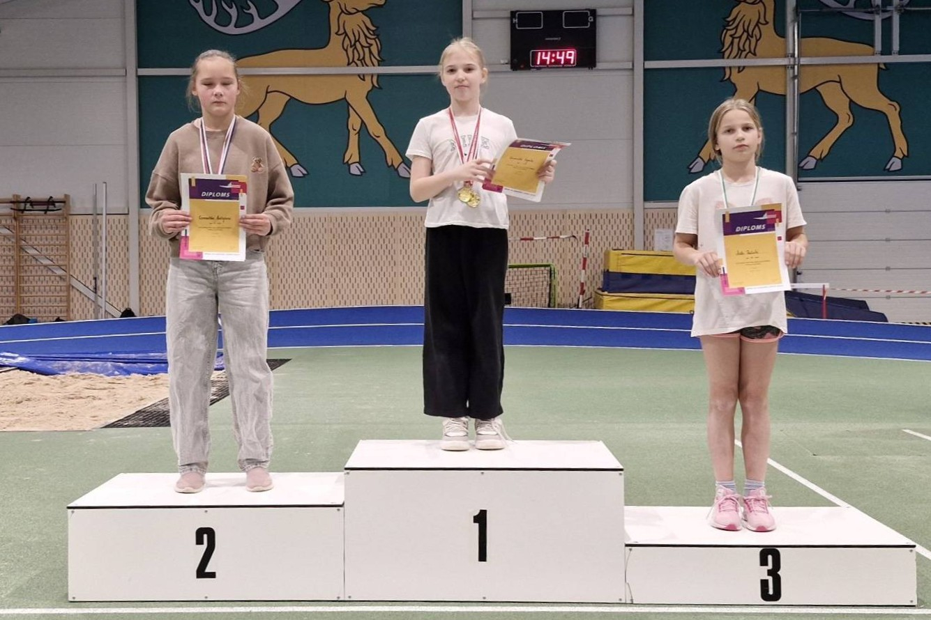 60 metru barjerskrējiena U12 meiteņu pjedestāls