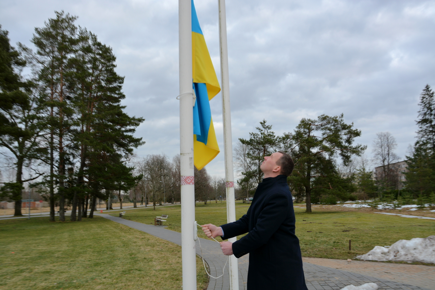 Tiek pacelts Ukrainas karogs