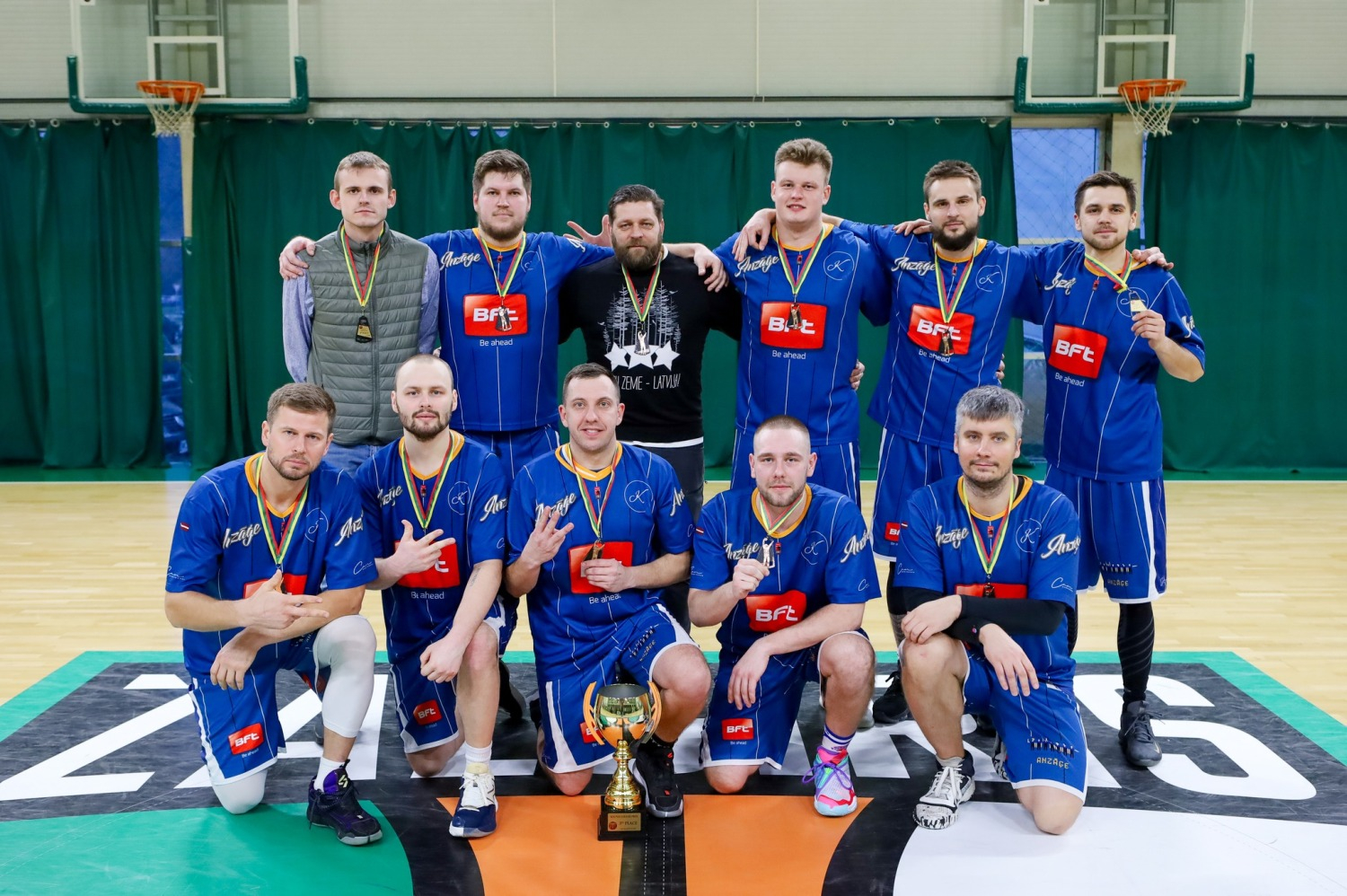 Turnīra dalībnieki