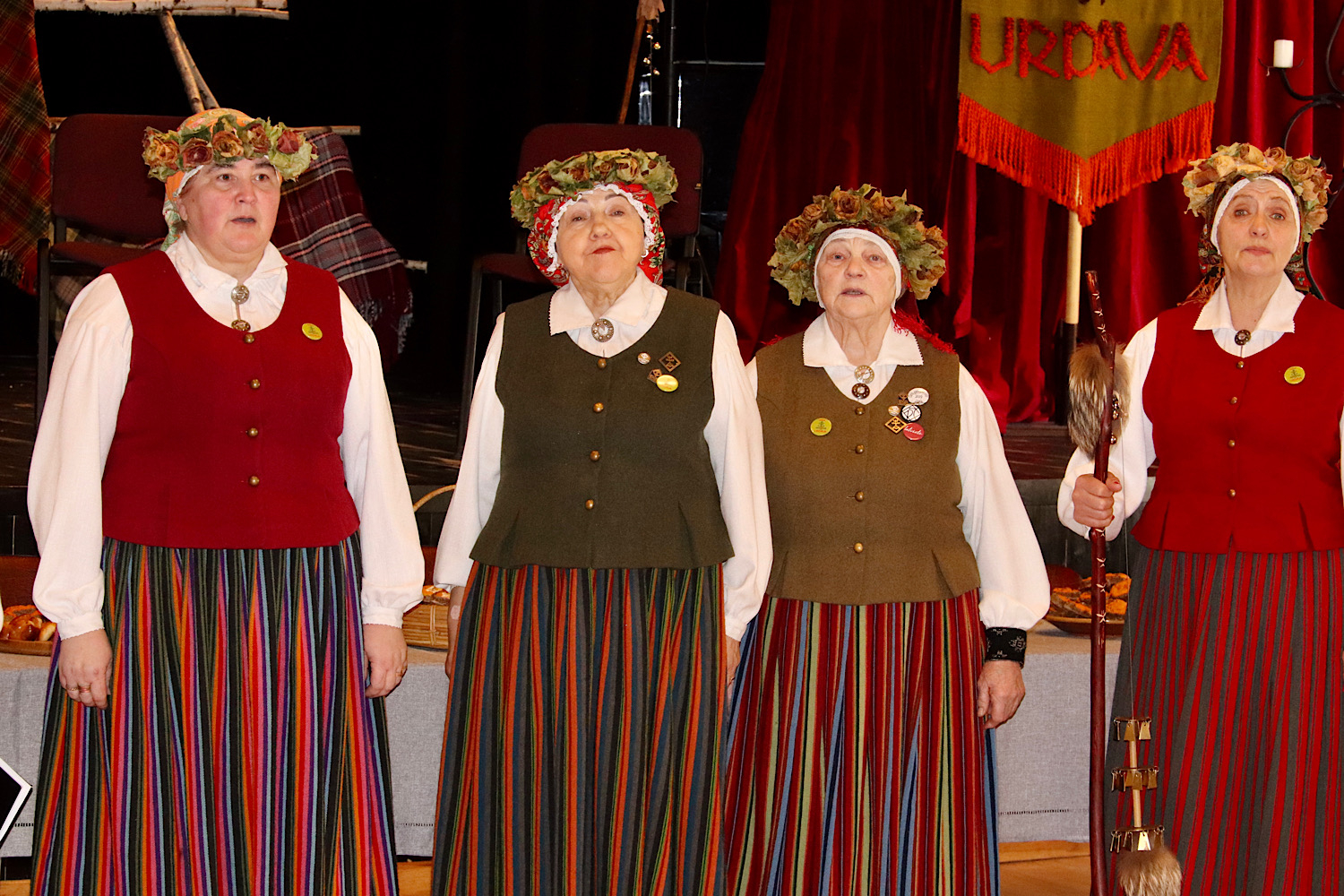 Dzied folkloras kopa