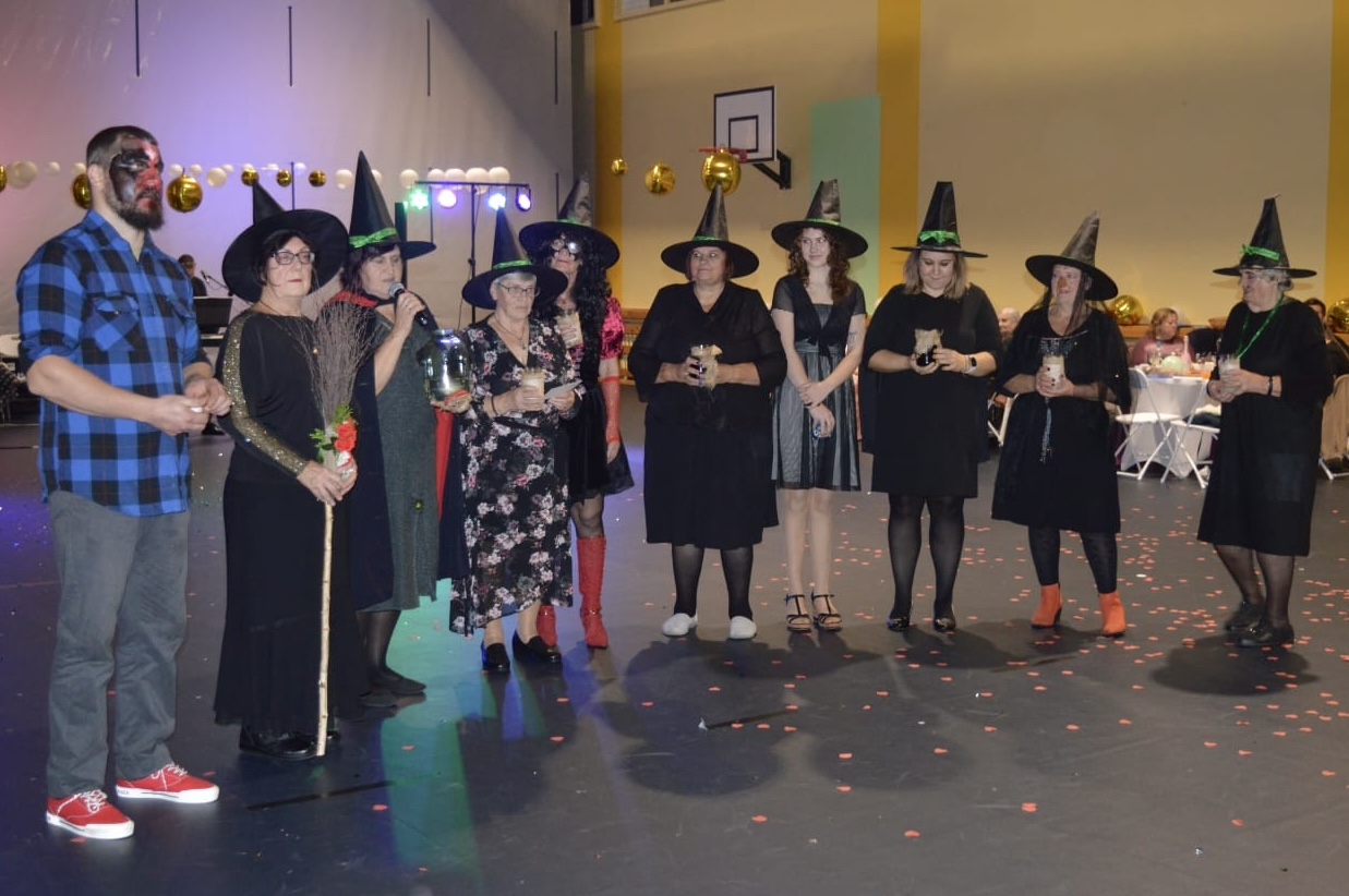 Amatierteātris “Vārava” svin 15. jubileju