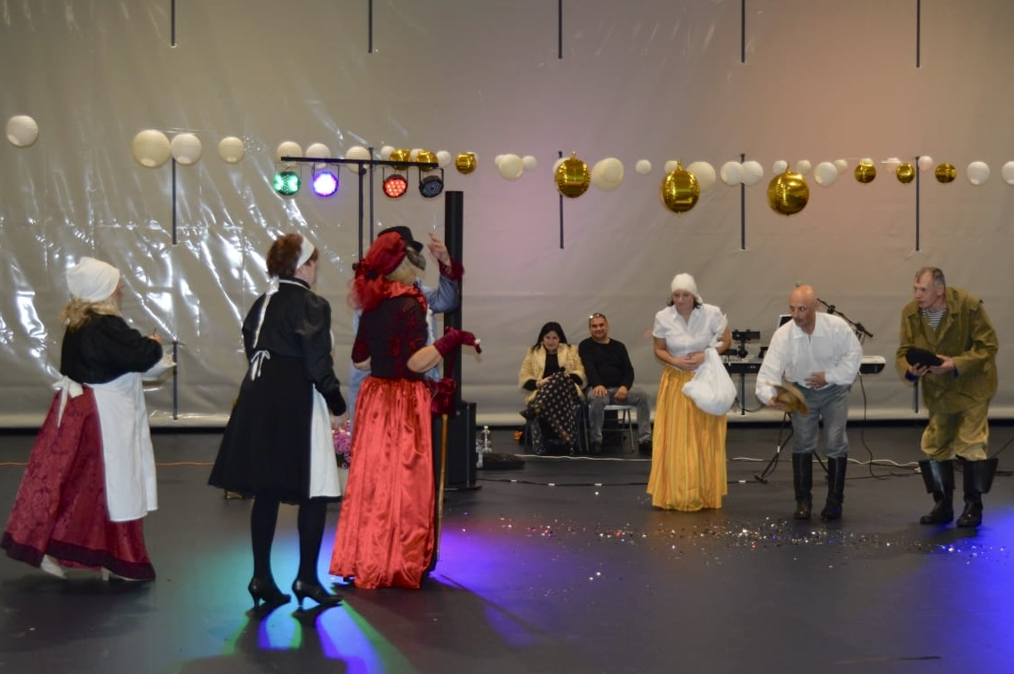 Amatierteātris “Vārava” svin 15. jubileju