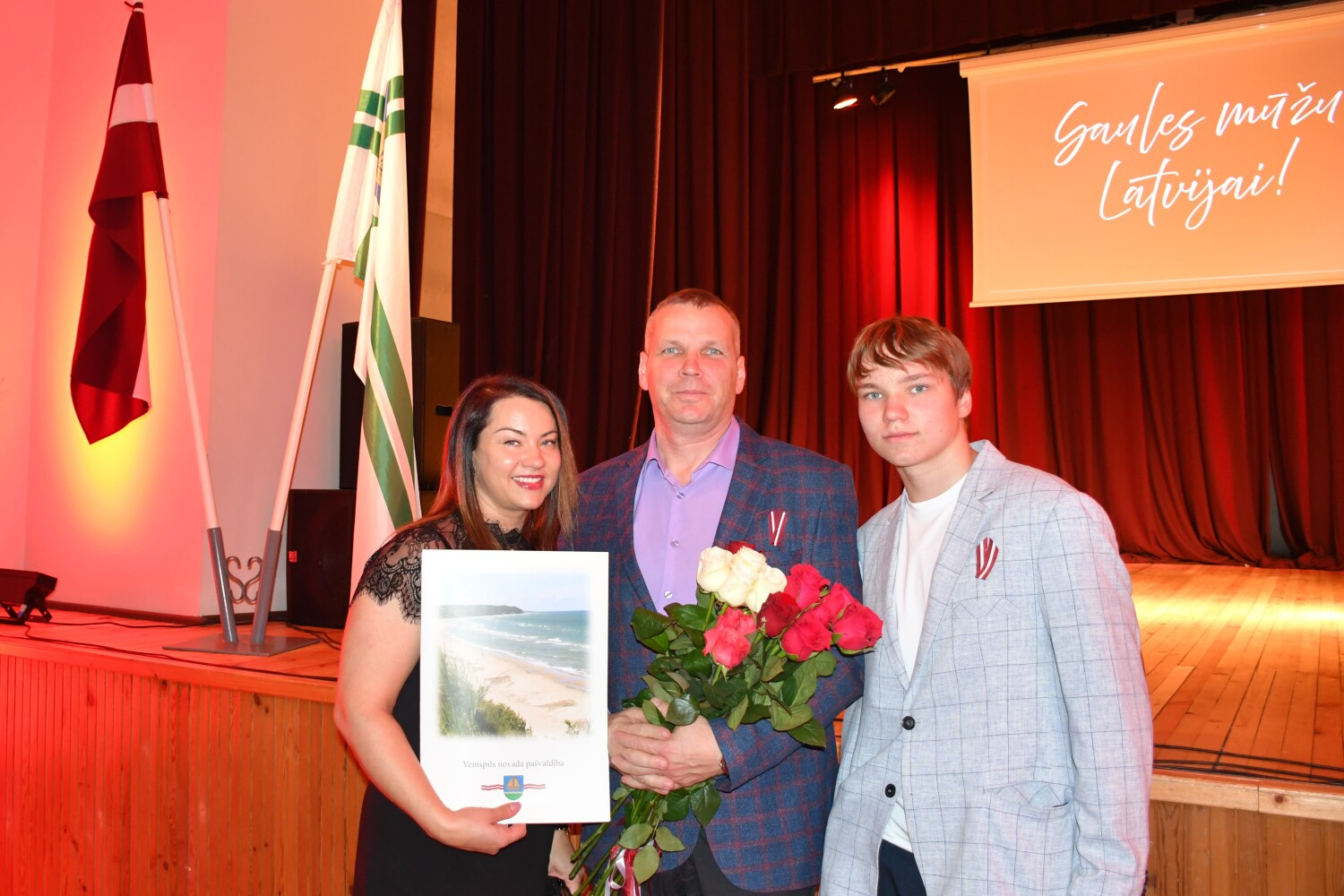 Ģimene saņēmusi Goda rakstu