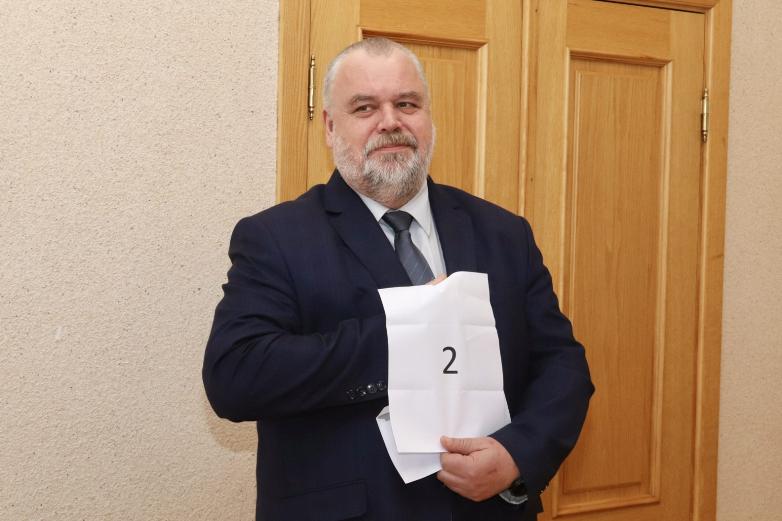 Tiek izlozēti pašvaldību vēlēšanām reģistrēto kandidātu sarakstu numuri