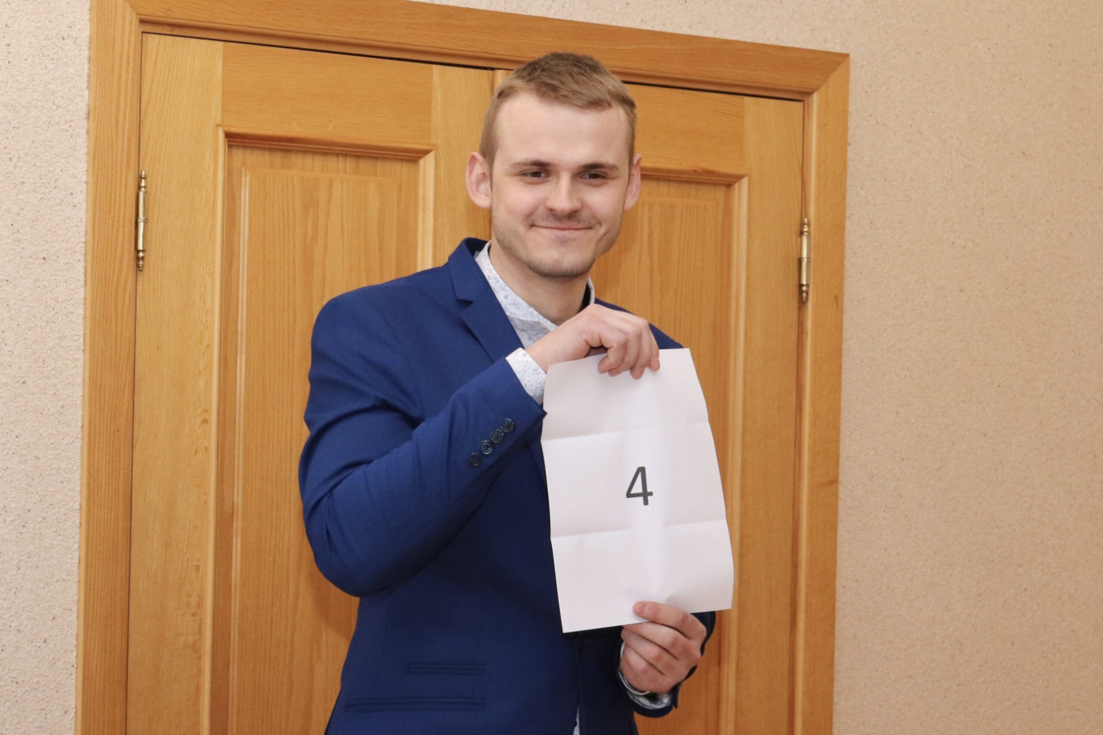 Tiek izlozēti pašvaldību vēlēšanām reģistrēto kandidātu sarakstu numuri