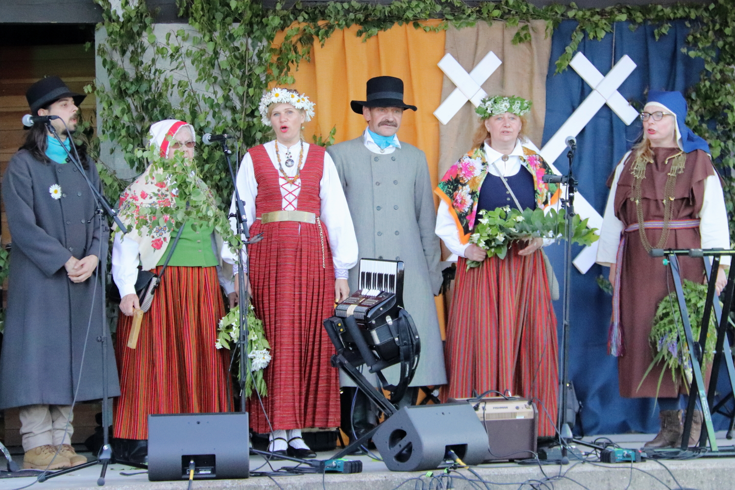 Dzied folkloras kopa