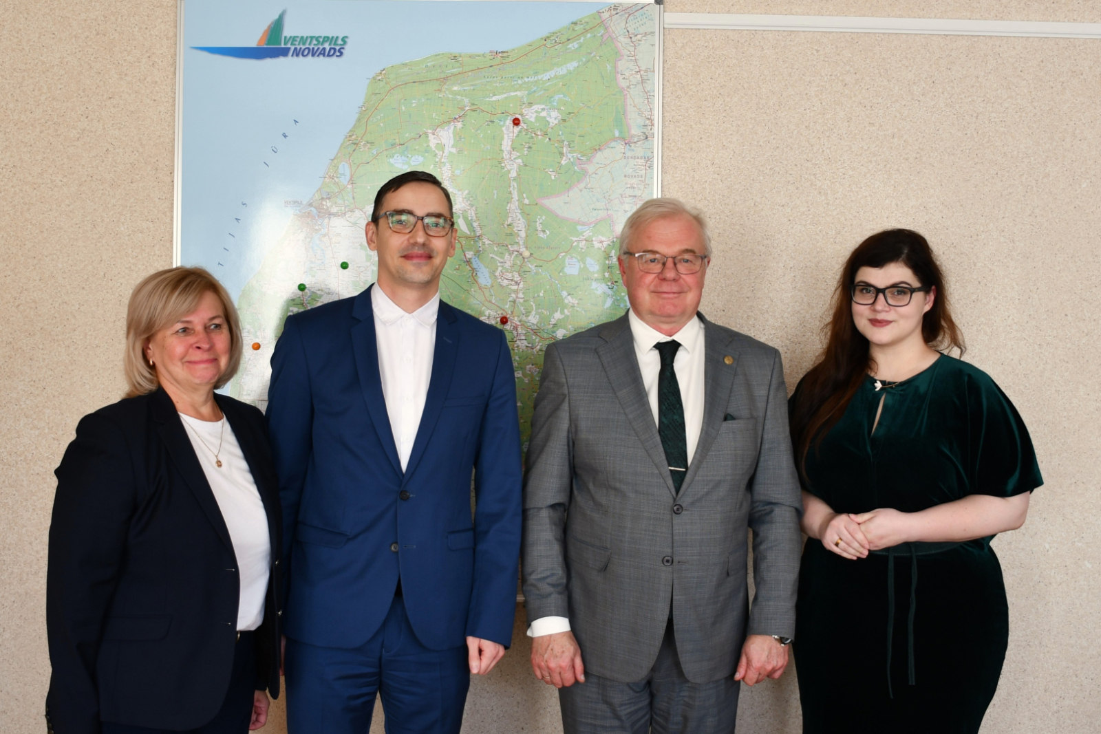 Ventspils novada domi apmeklēja Klimata un enerģētikas ministrijas vadošie darbinieki