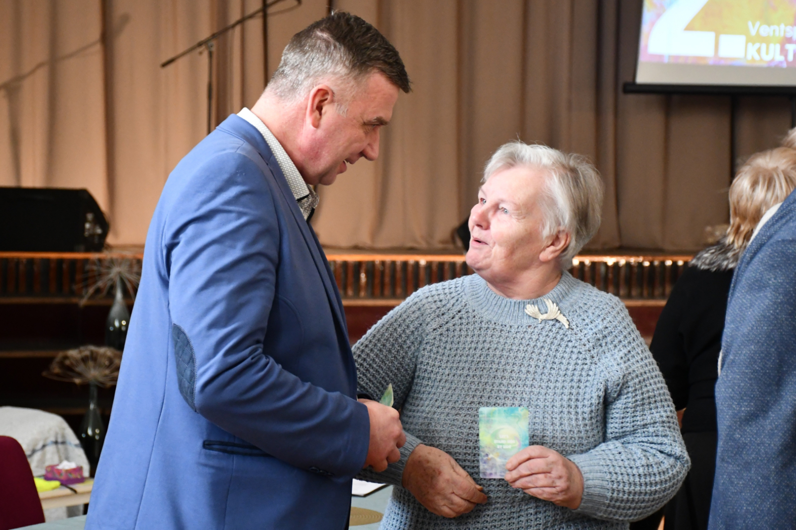 Kultūras darbinieki un vadība piedalās saliedēšanās spēlē