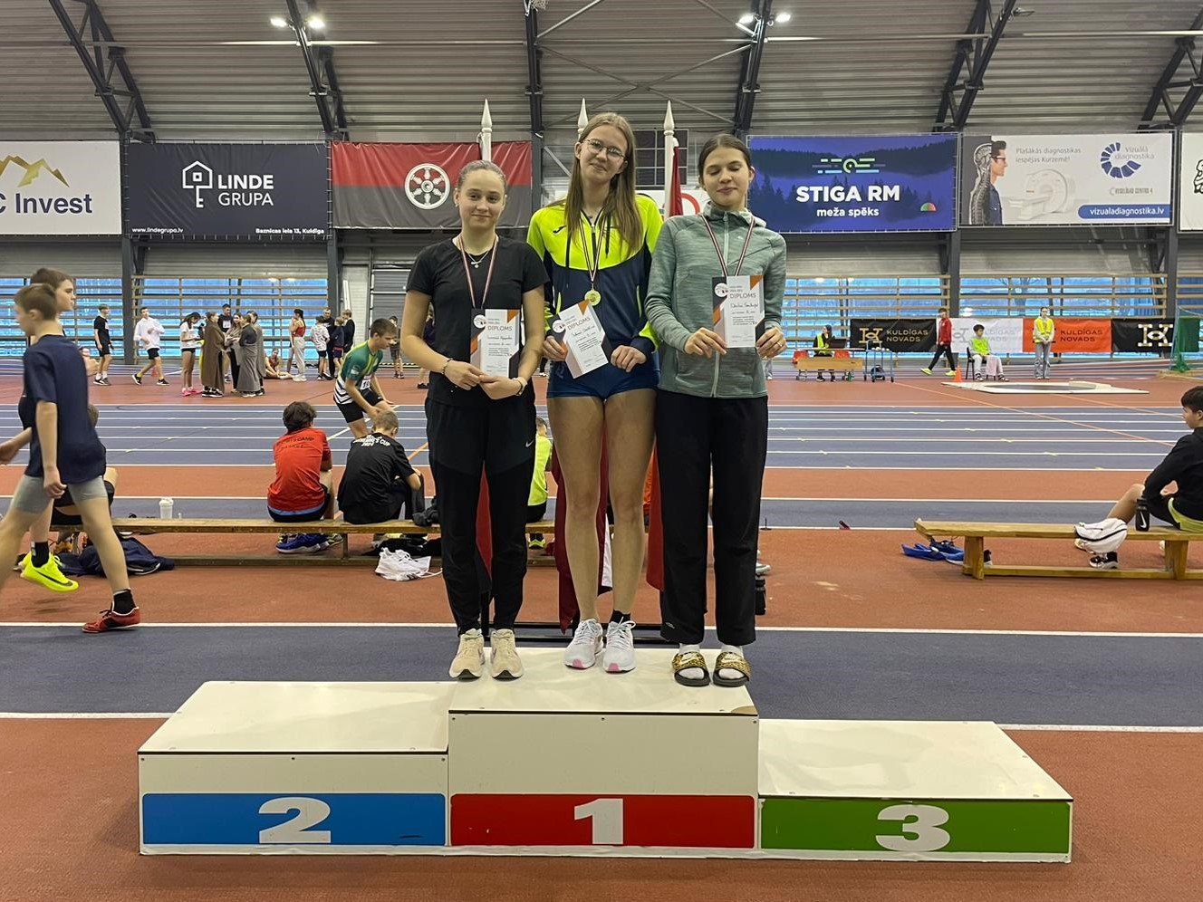 Sportisti ar diplomiem