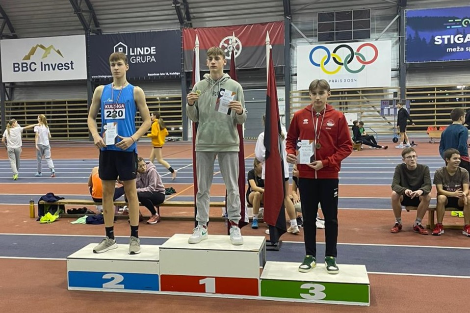 Sportisti ar diplomiem