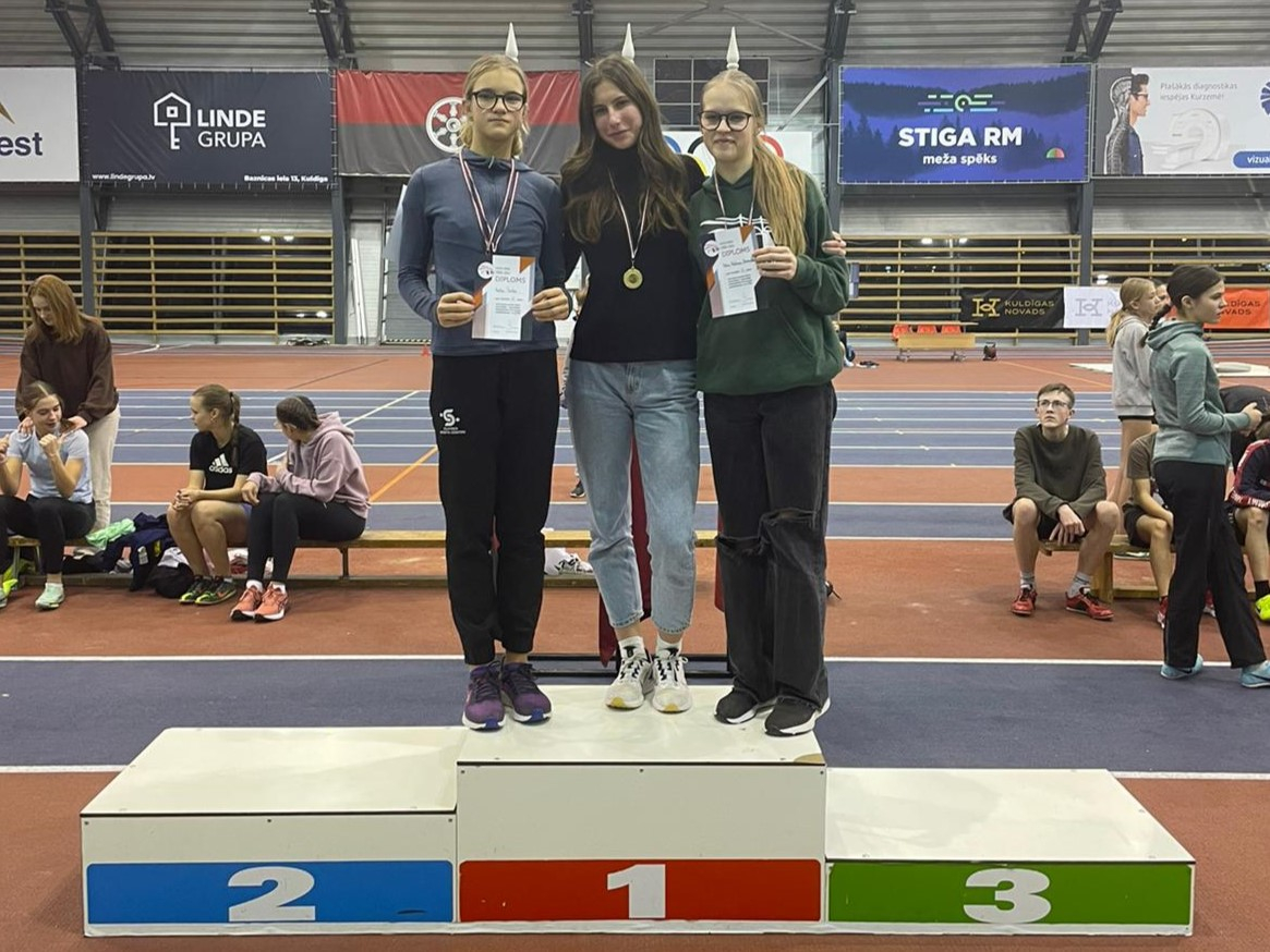 Sportisti ar diplomiem