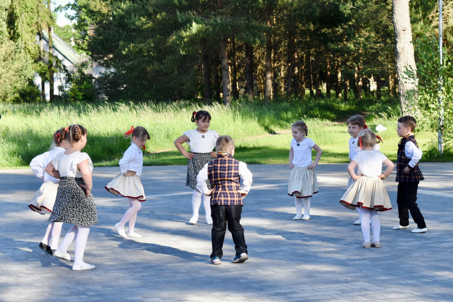 Dejo bērnu deju kolektīvs