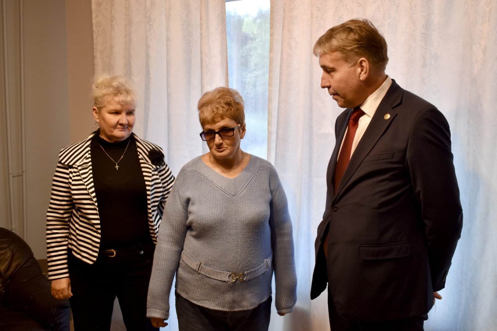 Labklājības ministrs darba vizītē Ugālē