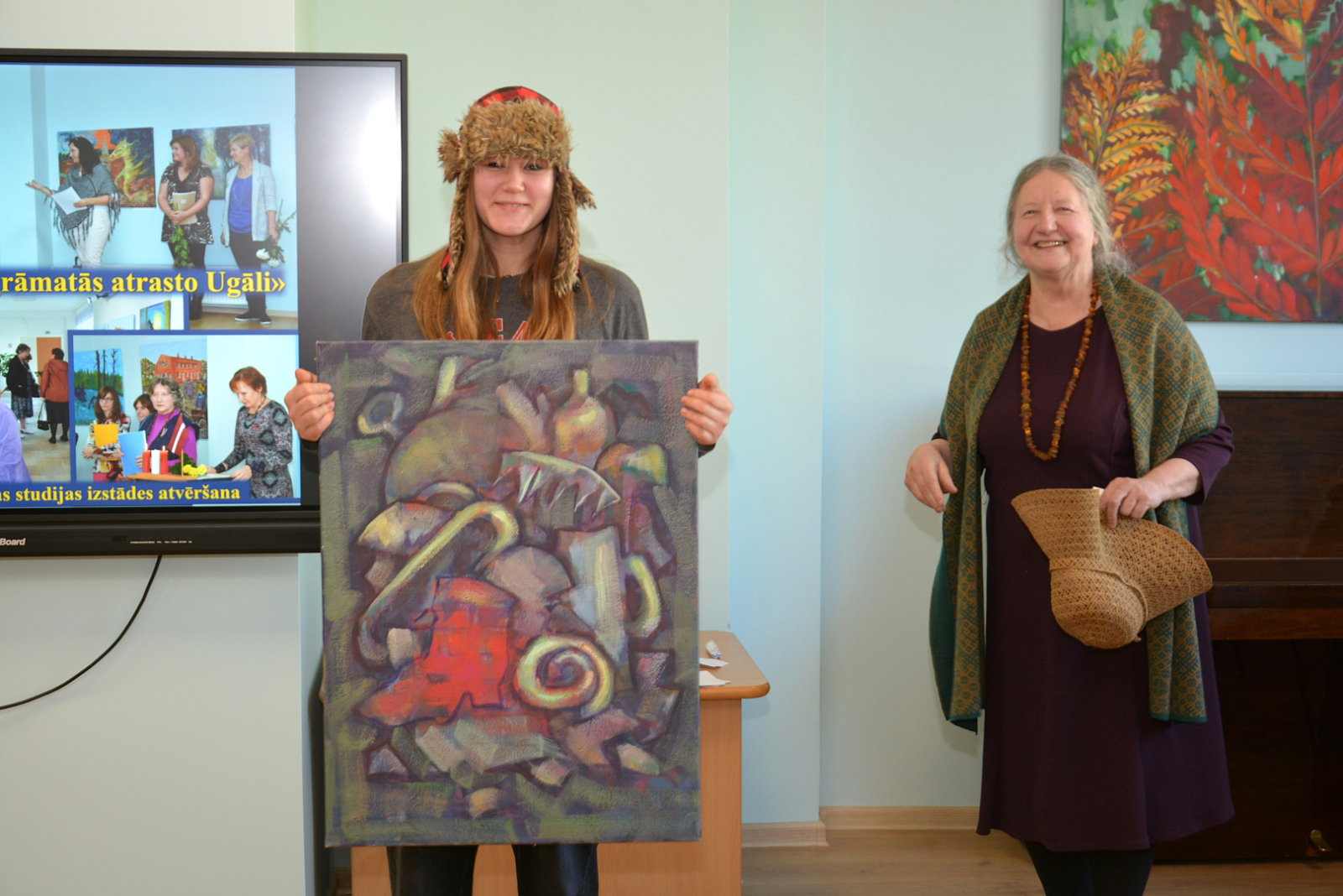 Māksliniece ar skatītāju