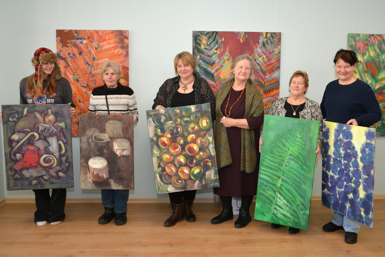 Māksliniece ar skatītājām