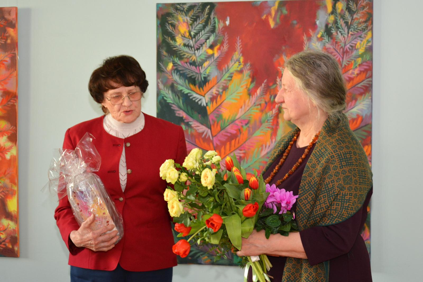 Anna Rasa sveic Laimdotu Junkaru