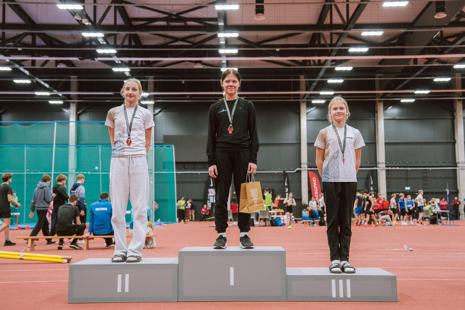 Laura ieguvusi pirmo vietu