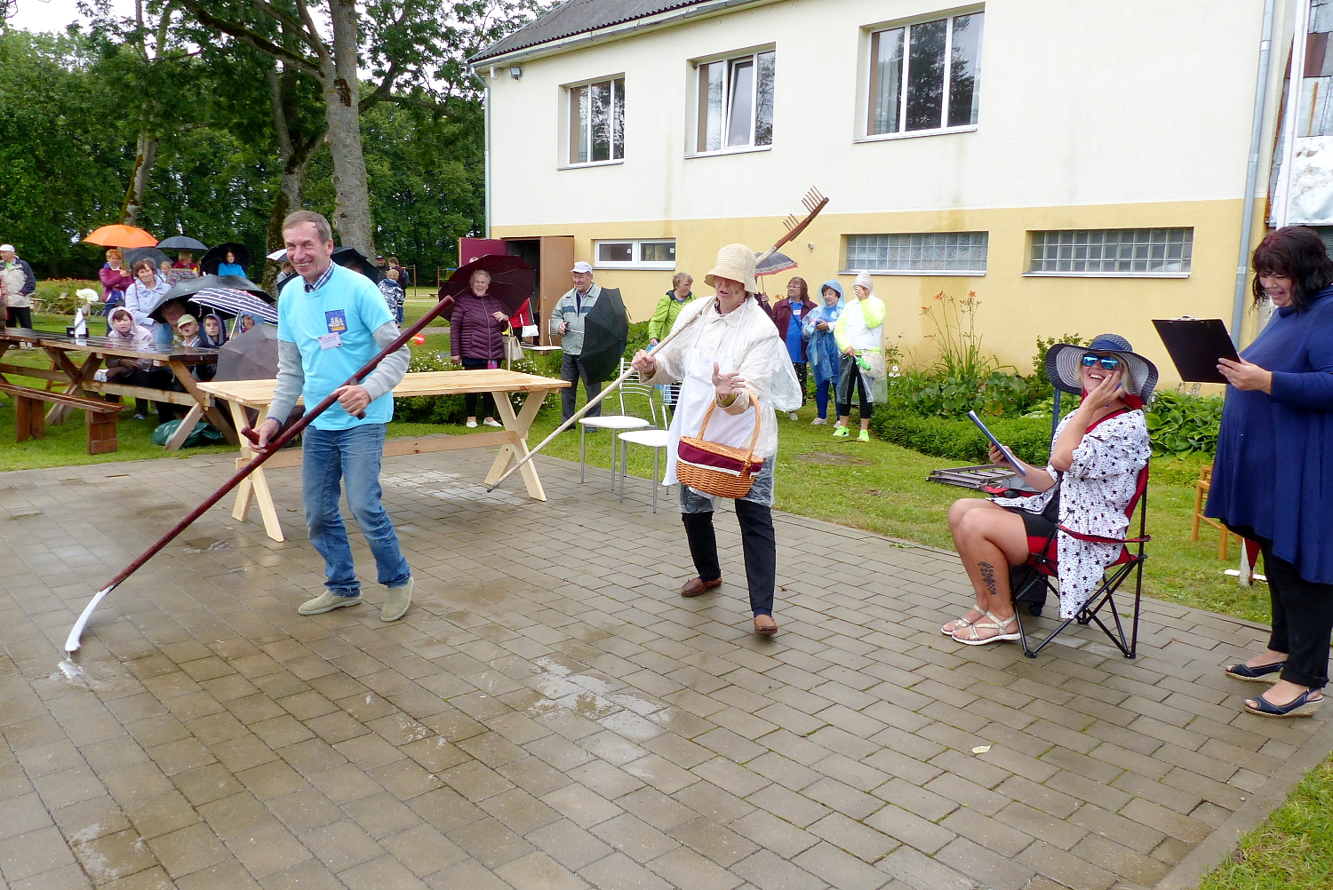 Dažādas senioru aktivitātes