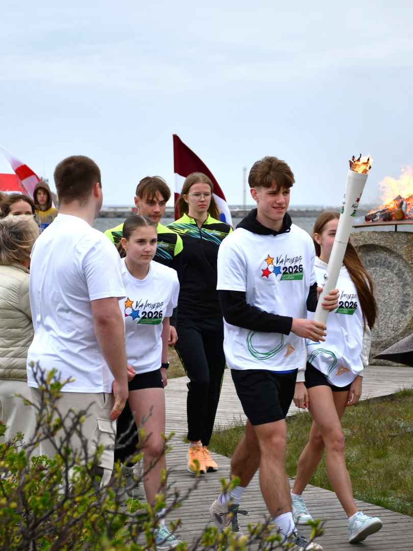 Ventspils novada un Ventspils pilsētas sportisti lāpas nešanā