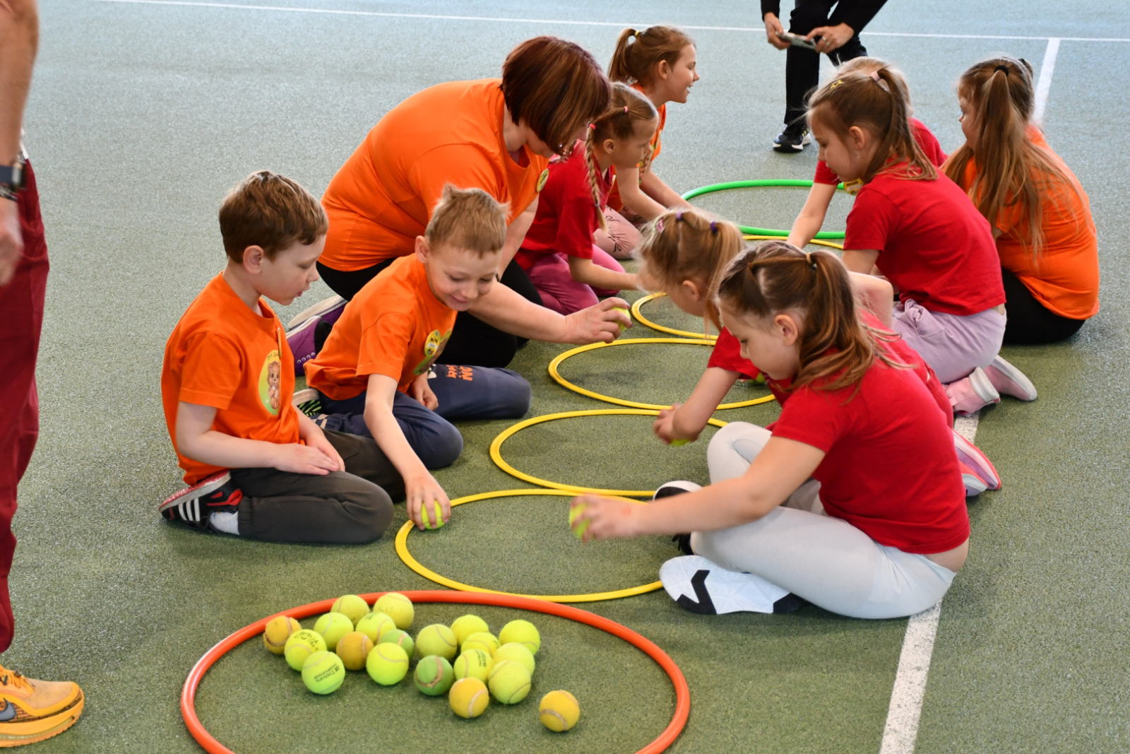 Berni piedalās sportiskās aktivitātēs