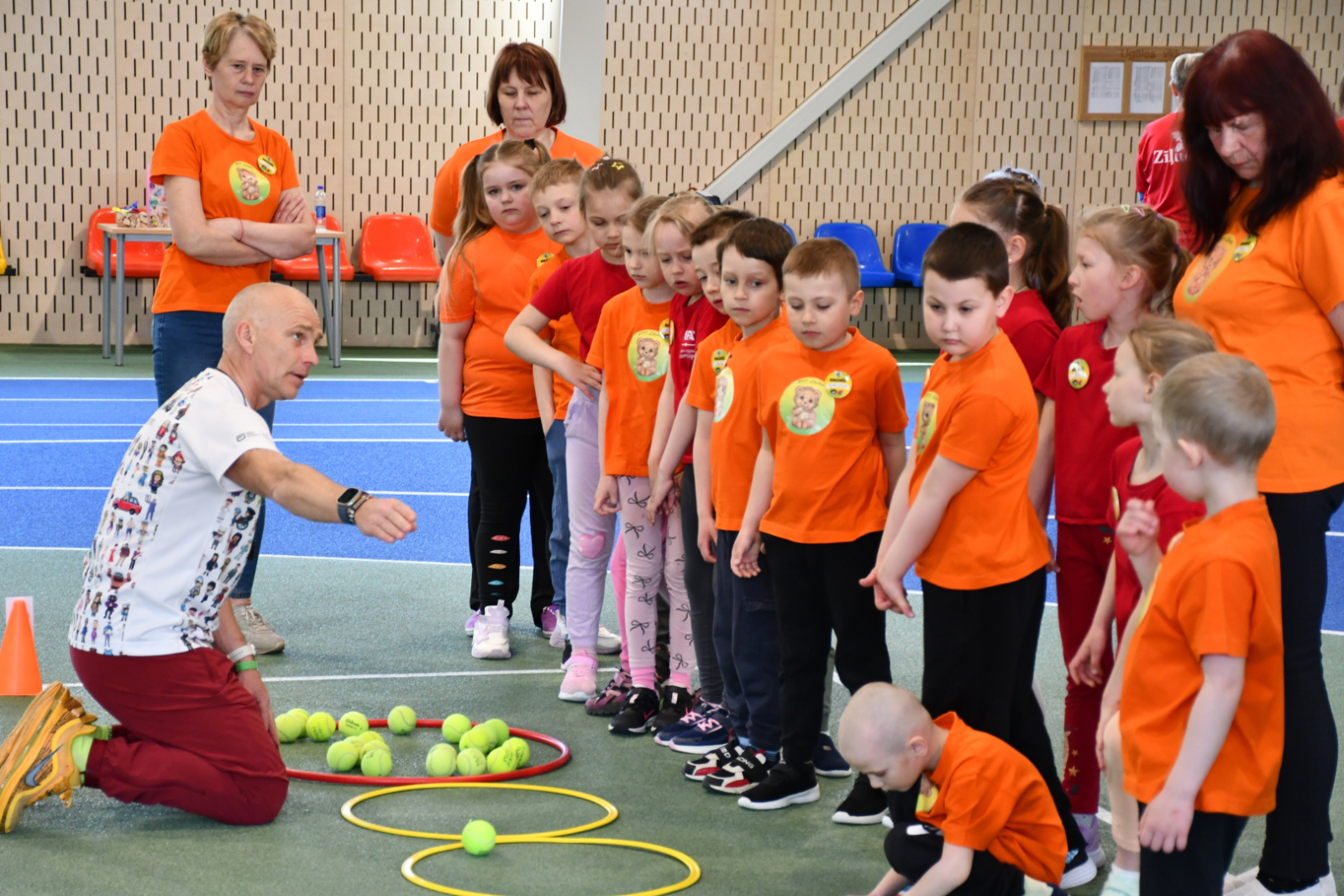Berni piedalās sportiskās aktivitātēs