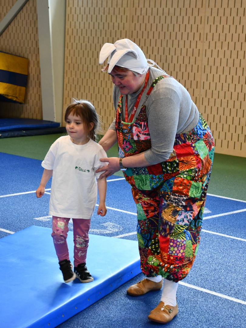 Berni piedalās sportiskās aktivitātēs