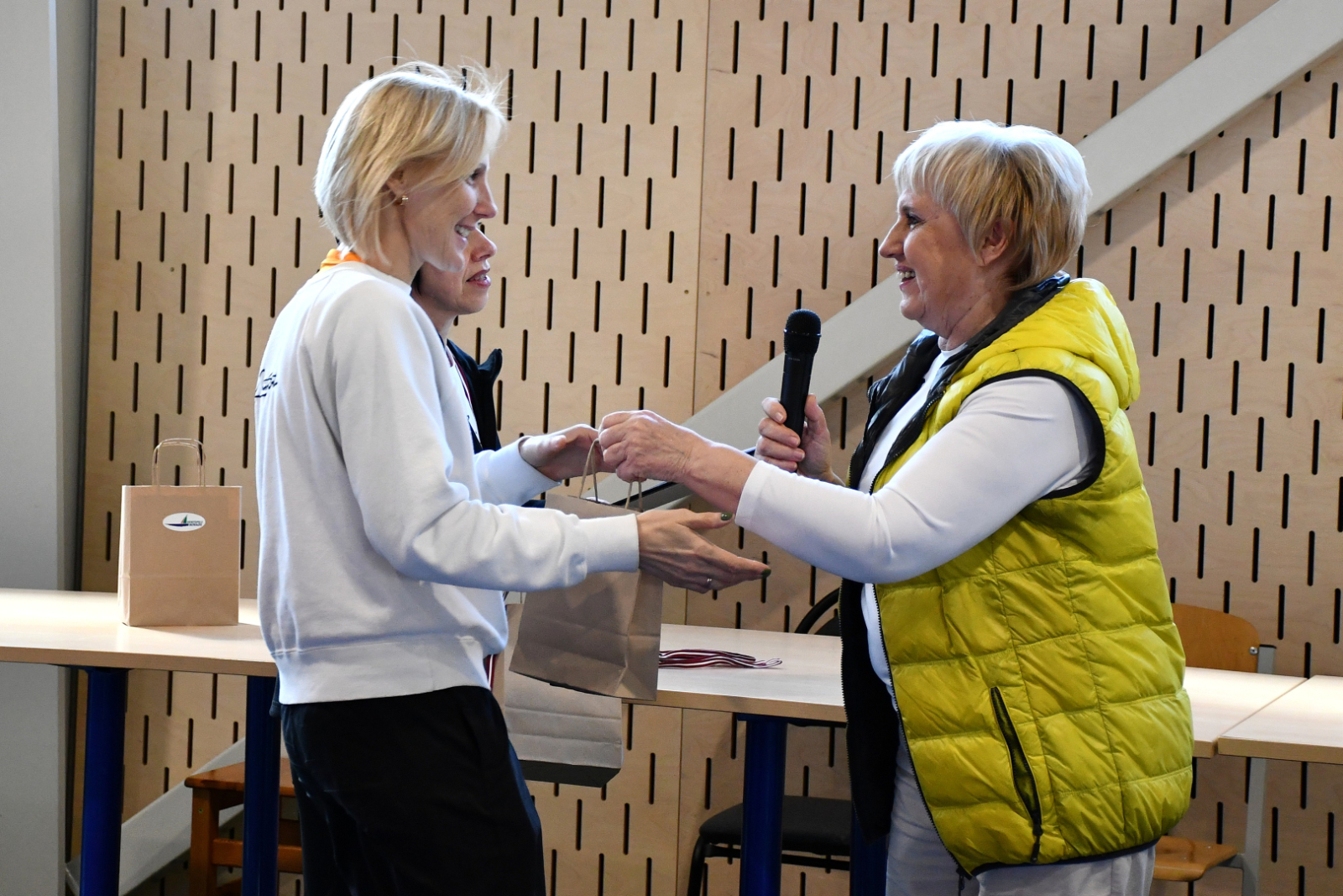 Aina Klimoviča pasakās Zandai Blumfeldei