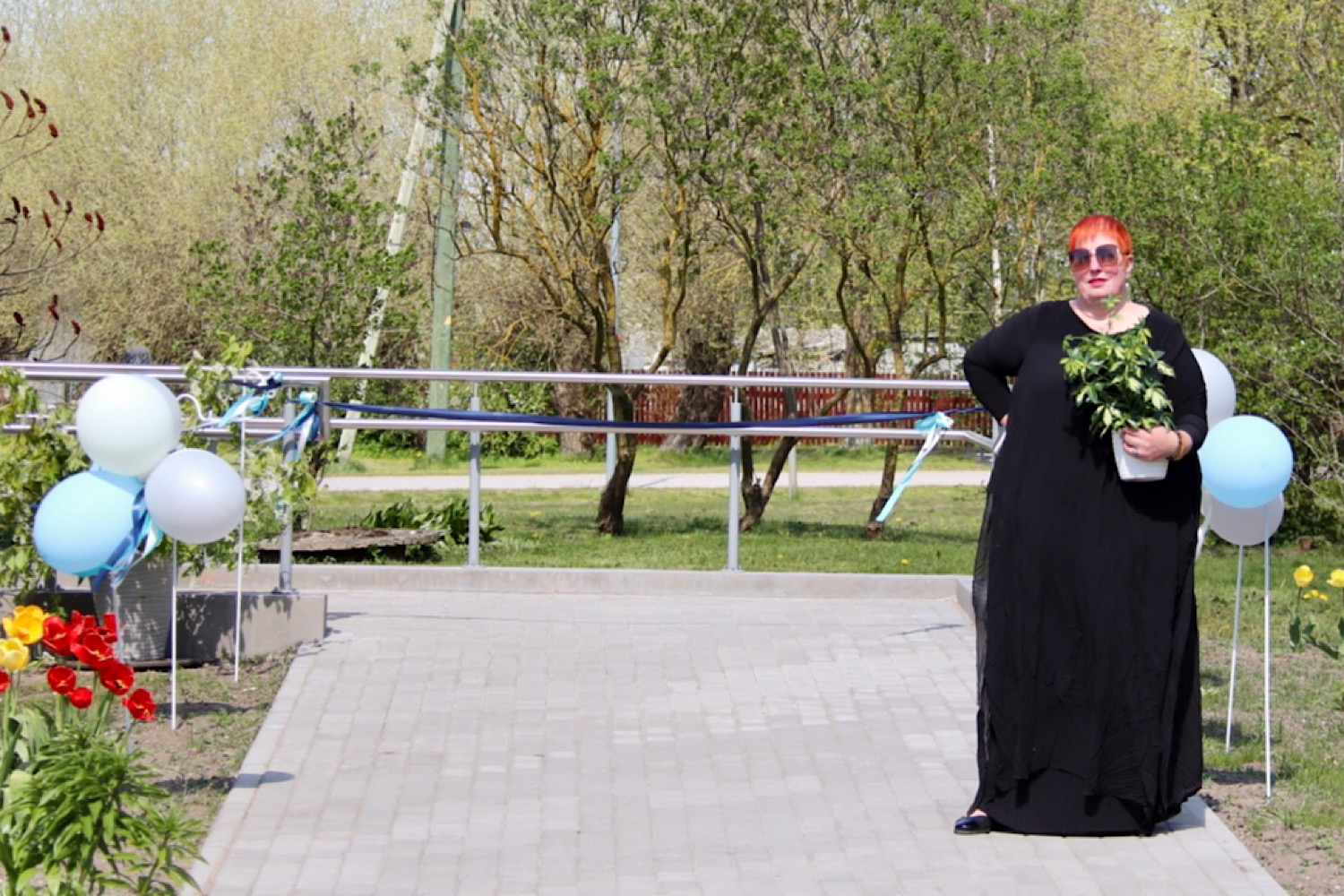 Pasākuma apmeklētāja un baloni