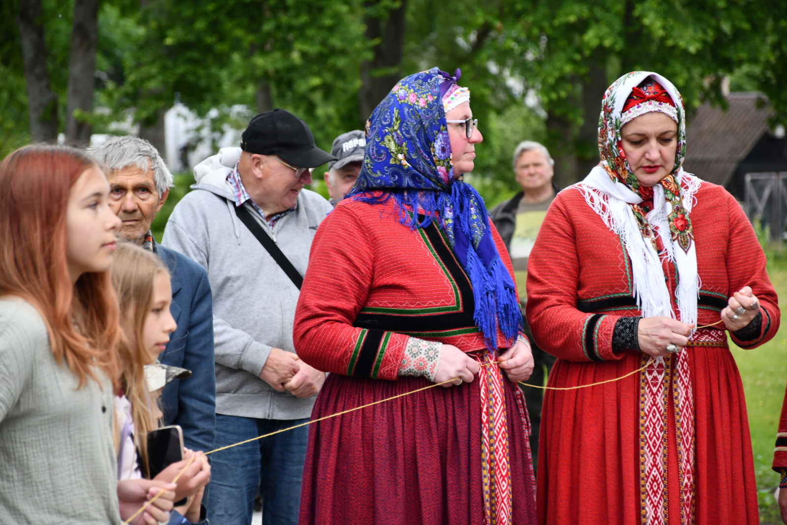 Dalība kamoliņu rituālā