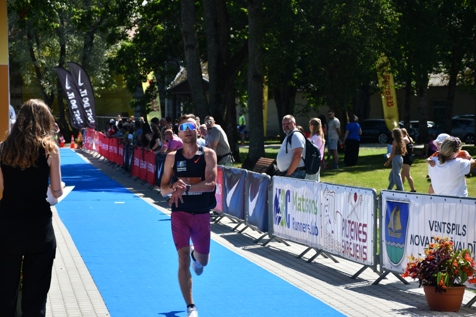 10km skrējiena skrējējs noguris