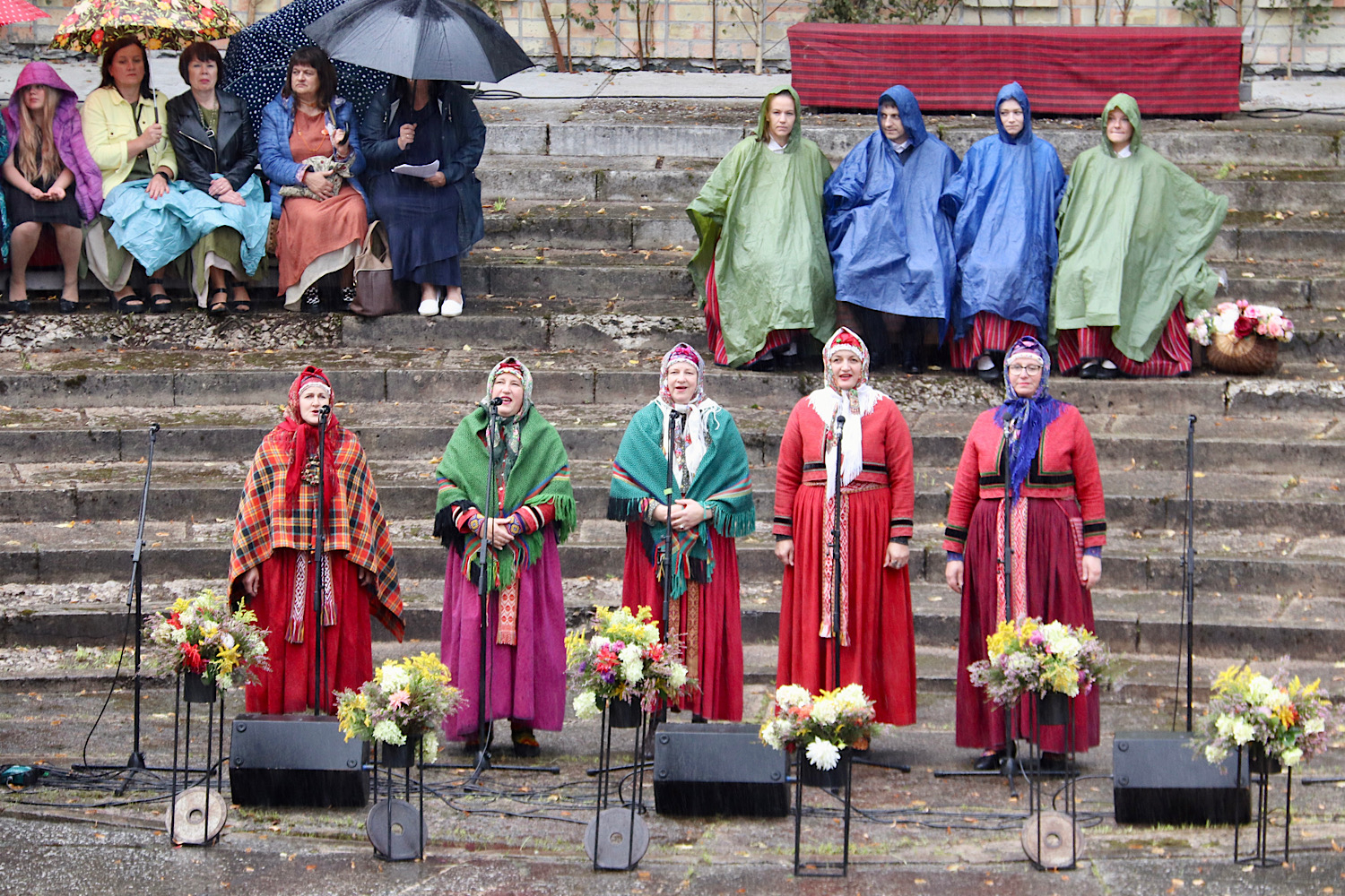 Dzied etnogrāfiskais ansamblis